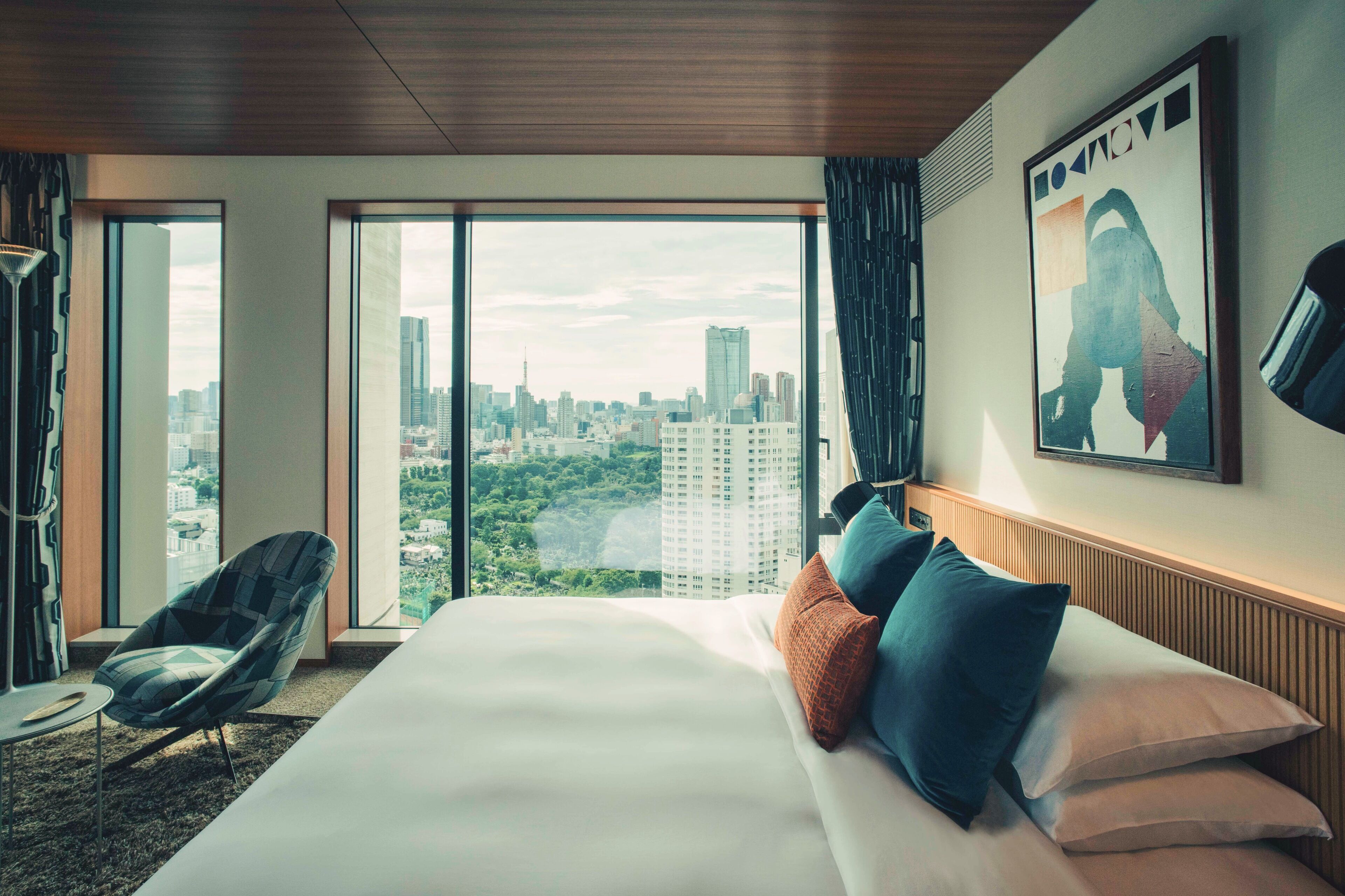 Premium bedding, down duvets, free minibar, in-room safe