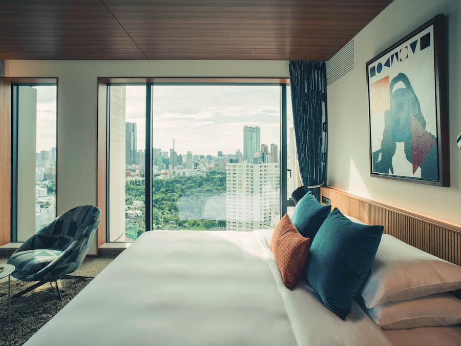 Premium bedding, down comforters, free minibar, in-room safe