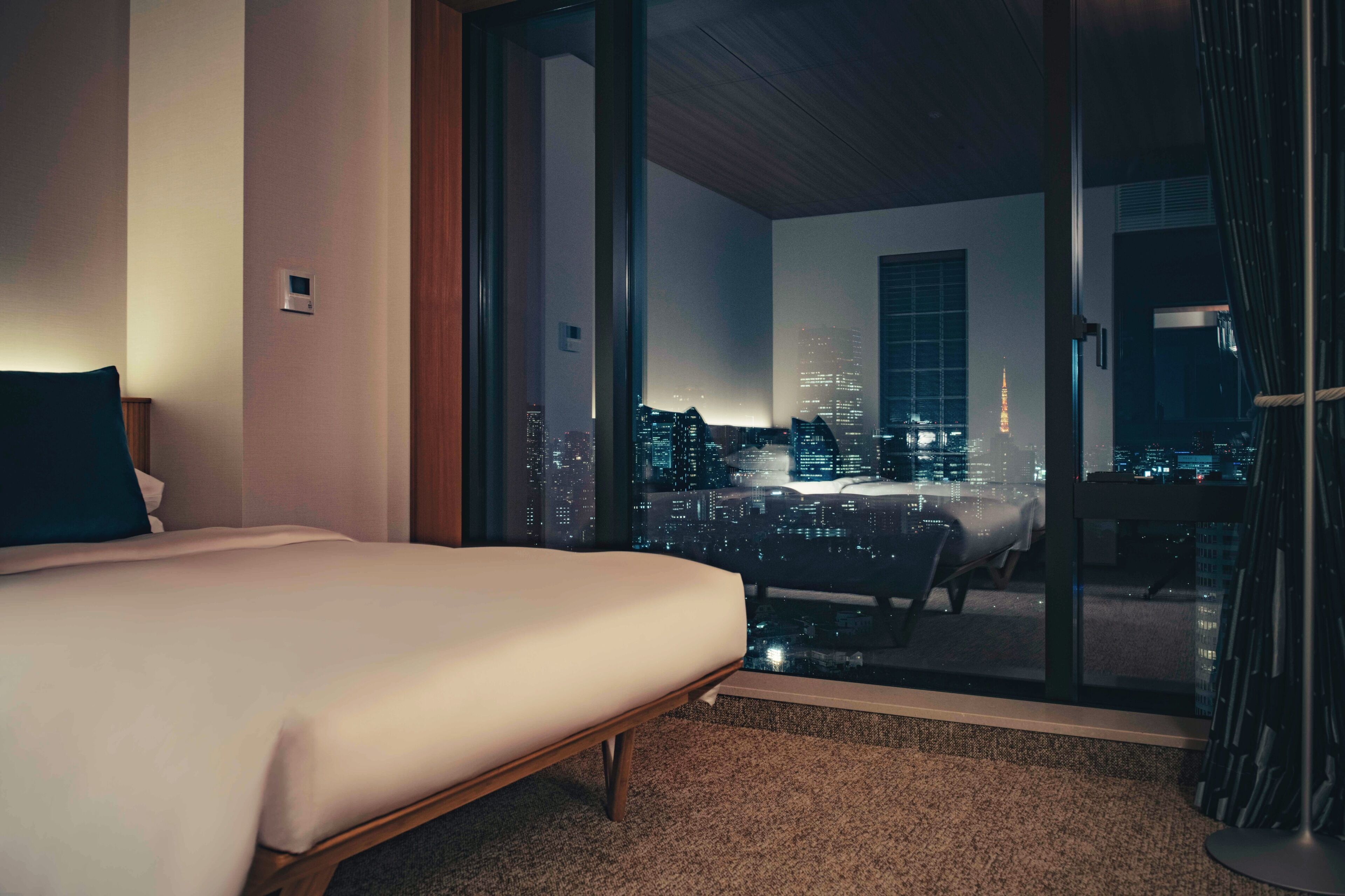 connecting suite with city view, non smoking | 1 bedroom, premium bedding, down duvets, free minibar