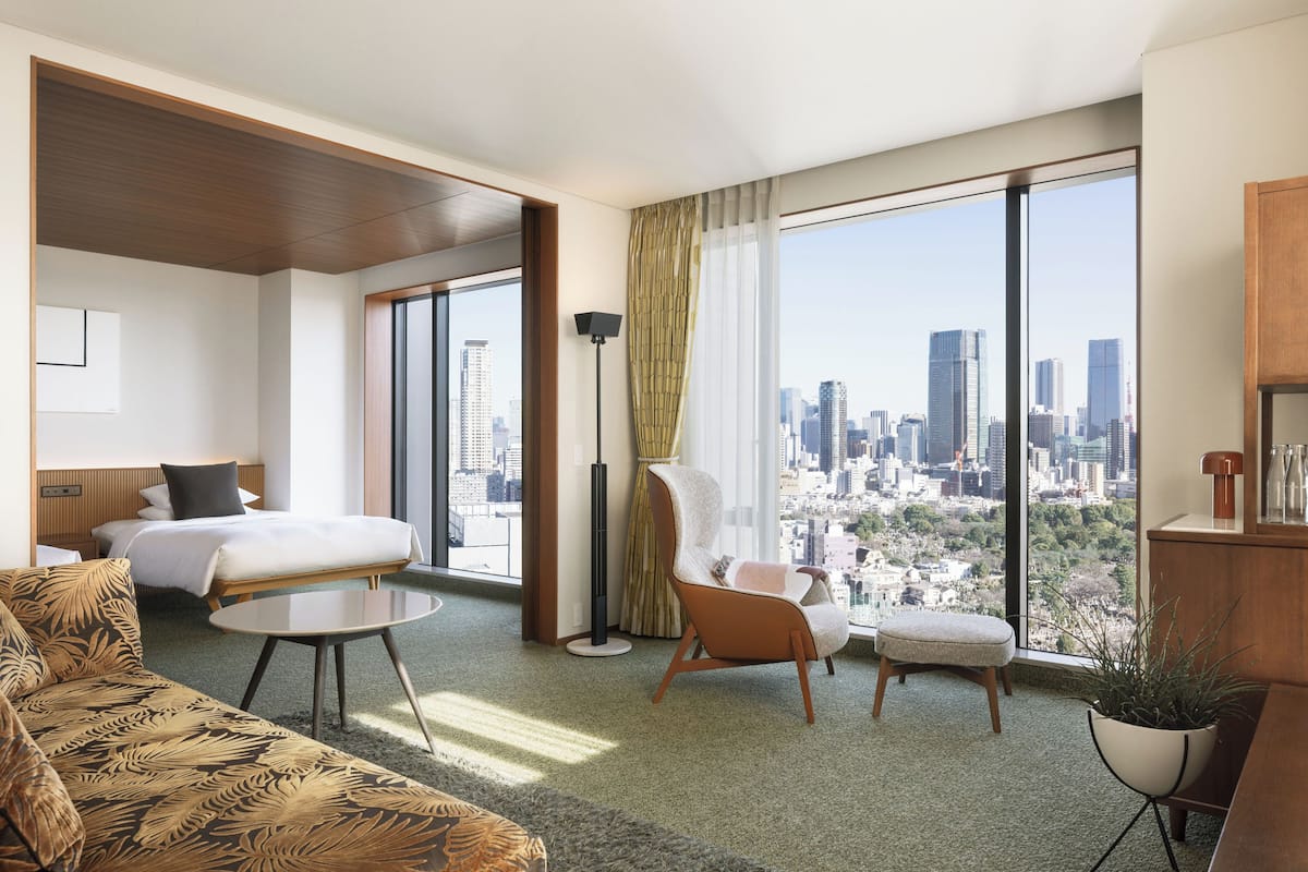 246 Suite Twin with City view, Non Smoking | Premium bedding, down comforters, free minibar, in-room safe