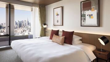 Phòng Deluxe, 1 giường cỡ king, không hút thuốc, quang cảnh thành phố | Bộ đồ giường cao cấp, chăn bông, minibar với thức uống miễn phí