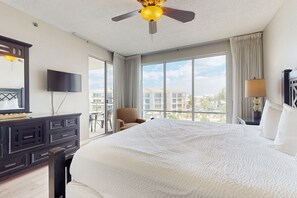 2 soverom, strykejern/-brett, internettilgang og sengetøy