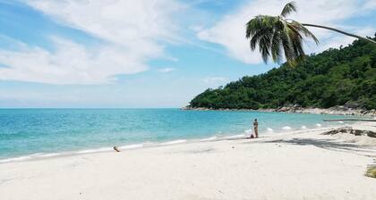 Schöne 1-BD SeaView Condo - voll möbliert mit großem Schlafzimmer und 2 Bädern