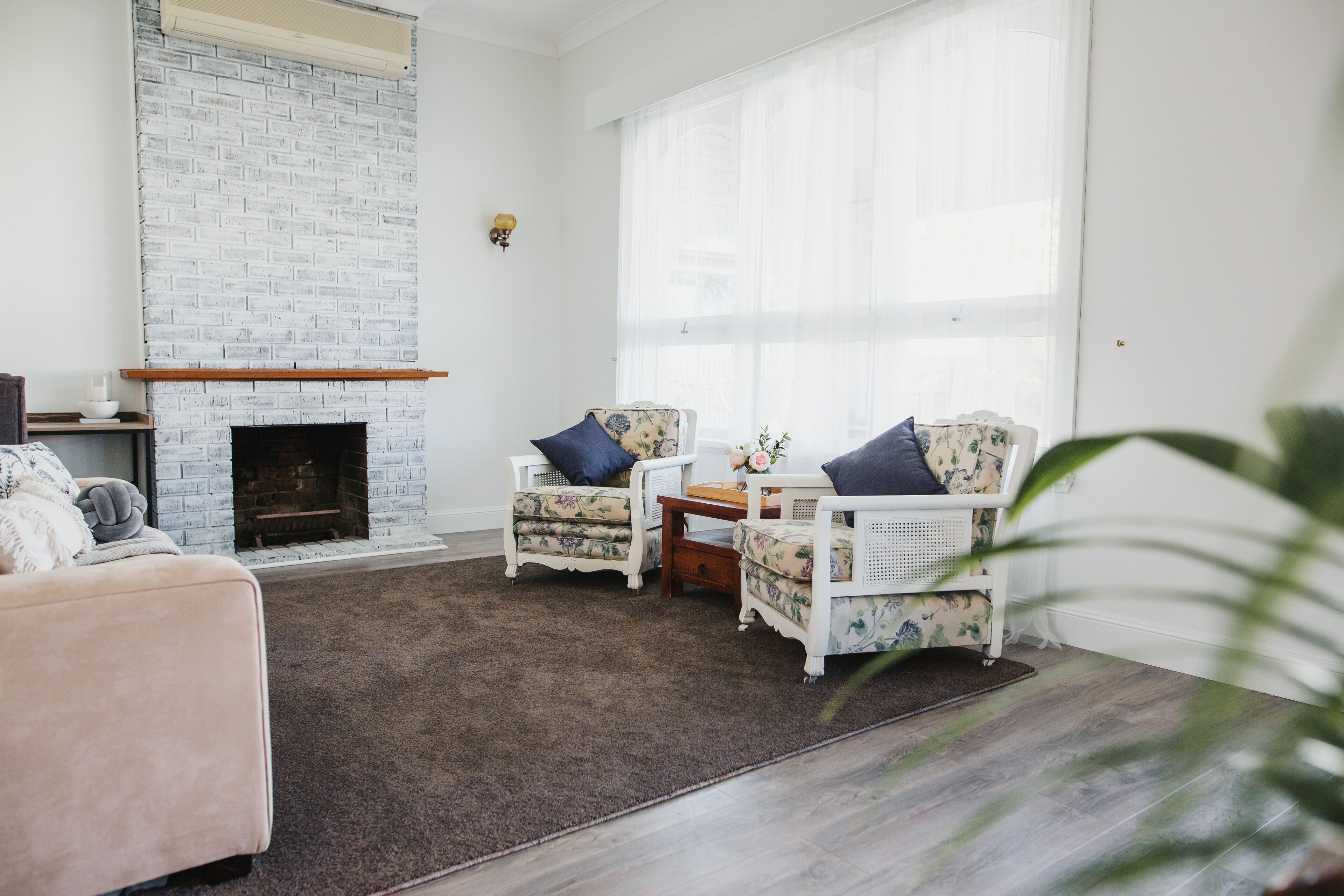 White on Wright Clare — image 10
