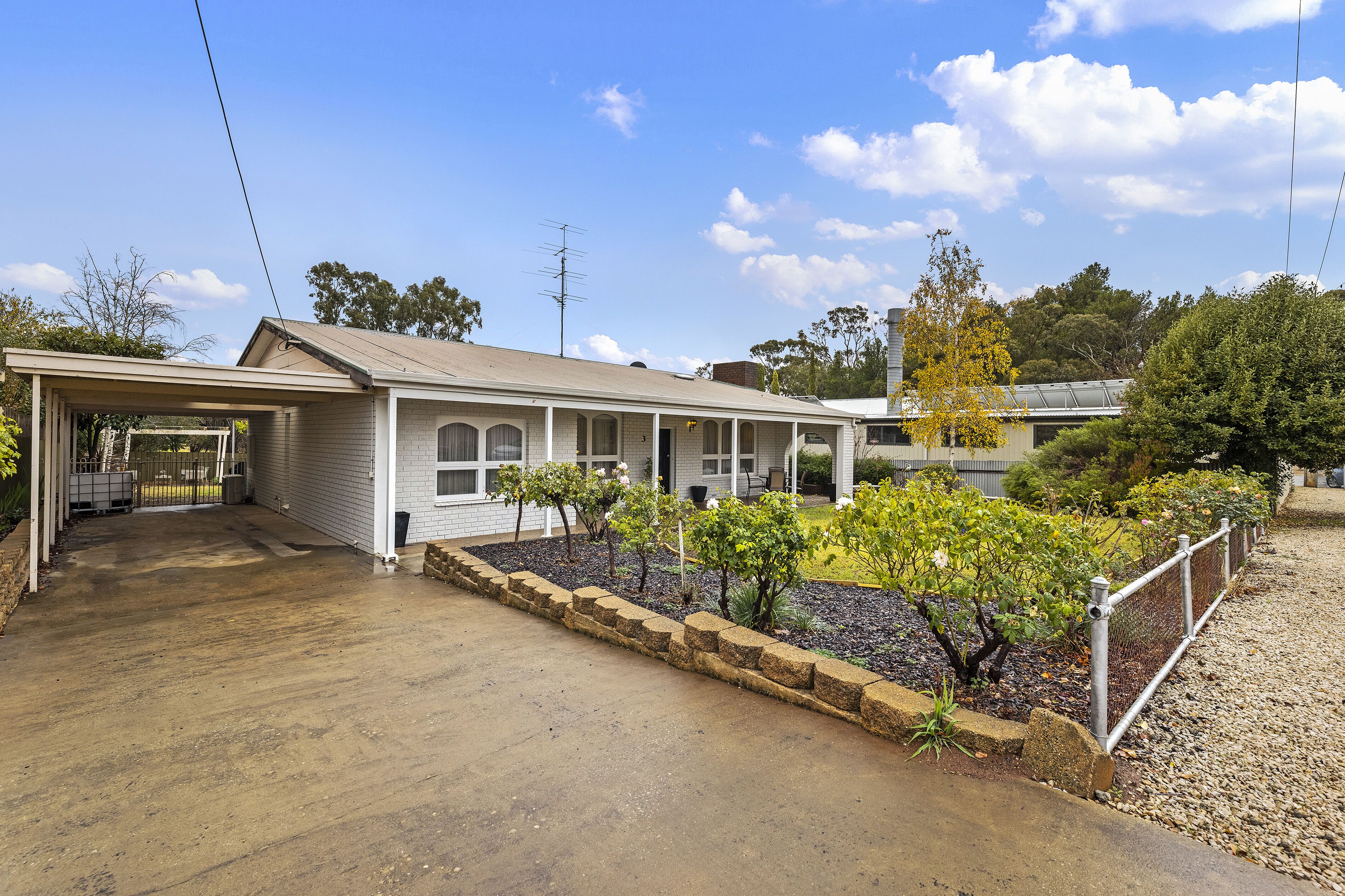 White on Wright Clare — image 7
