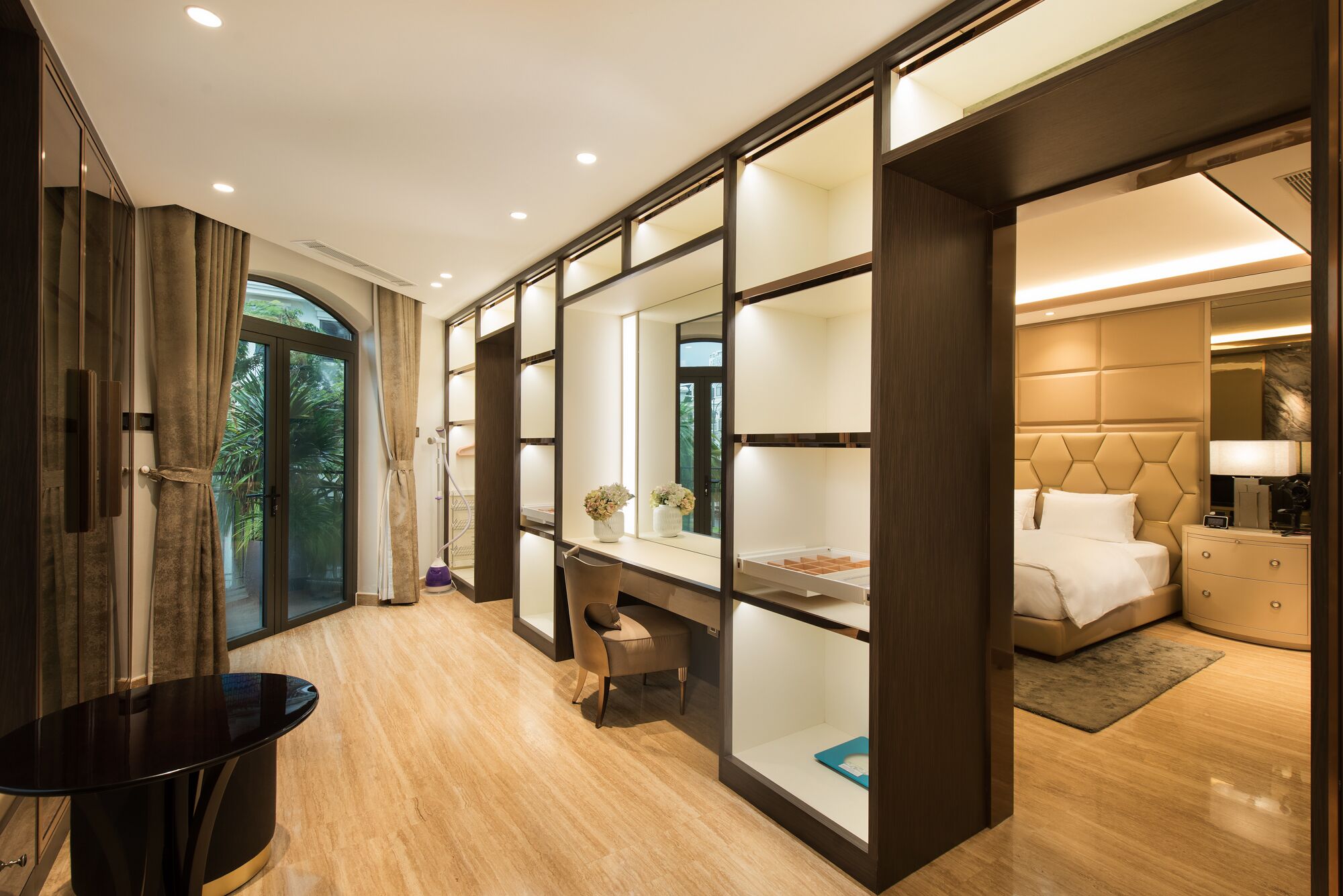 Icity Lakeview Saigon Villa | 5 bedrooms, premium bedding, in-room safe, desk
