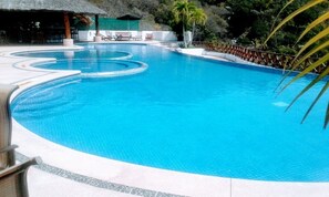 3 outdoor pools