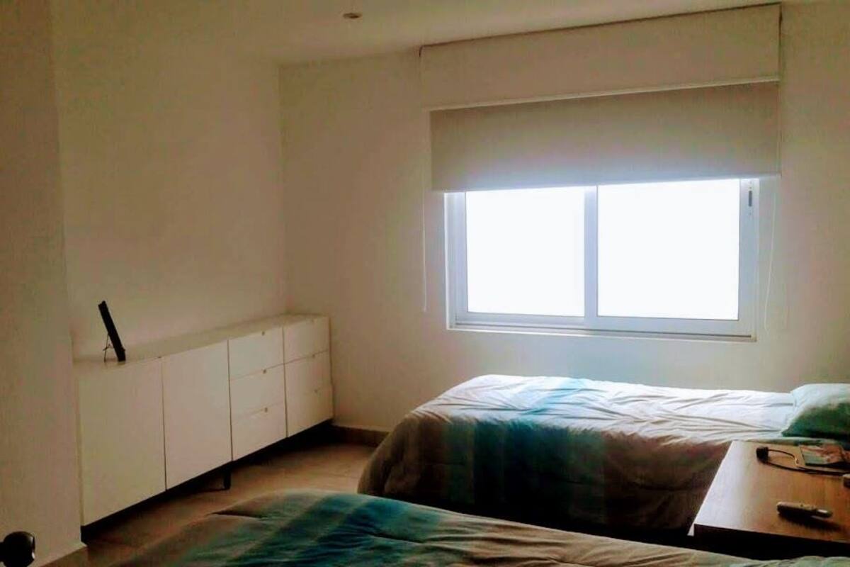 Apartamento Confort, 3 habitaciones | 3 dormitorios, tabla de planchar con plancha, wifi gratis y ropa de cama