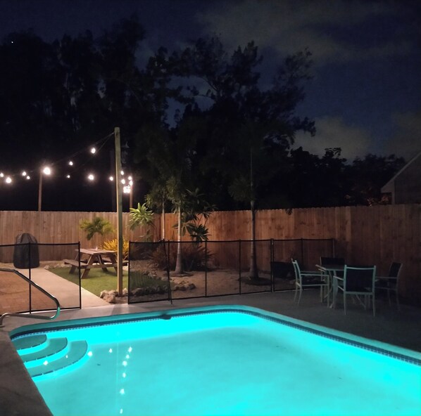 Outdoor pool, a heated pool