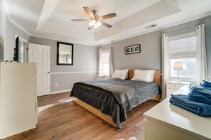 4 bedrooms, desk, iron/ironing board, travel crib - House with Private Pool and Backyard Oasis (charlotte)