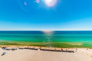 Na praia