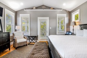 3 bedrooms, iron/ironing board, free Internet, bed sheets