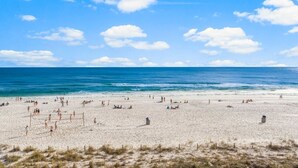 På stranden