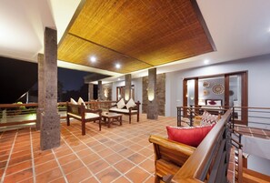 ルーム プールビュー | リビング エリア