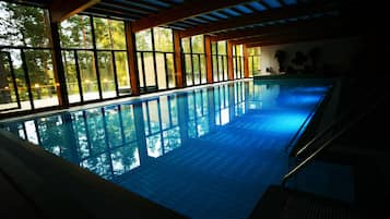 Indendørs pool