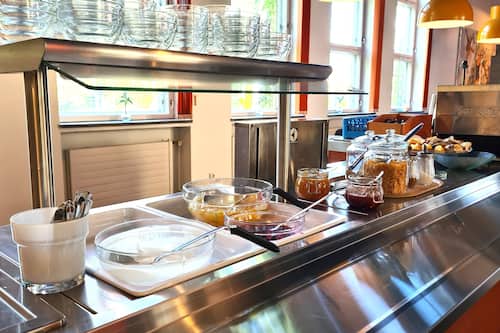 Tägliches inbegriffenes Frühstücksbuffet