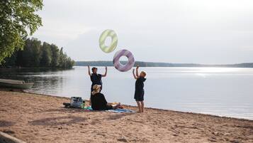 Yksityinen ranta, soutumahdollisuus, kalastusmahdollisuus