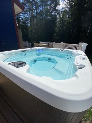 Bañera de hidromasaje exterior