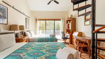 5 bedrooms, in-room safe, desk, iron/ironing board