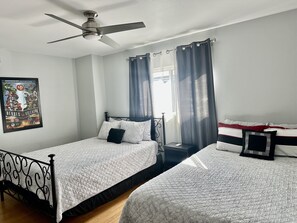 Room - A Family Home Get-Away! 4 BR 2 Bath & Private Yard! (San Diego)