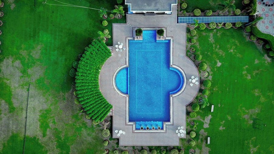 Umaid Farm Resort - A Legacy Vintage Stay in Jaipur