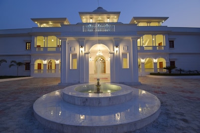 Umaid Farm Resort - A Legacy Vintage Stay in Jaipur