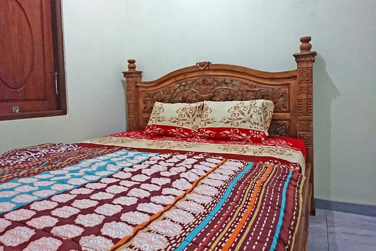 Habitación doble | Escritorio, wifi gratis, ropa de cama
