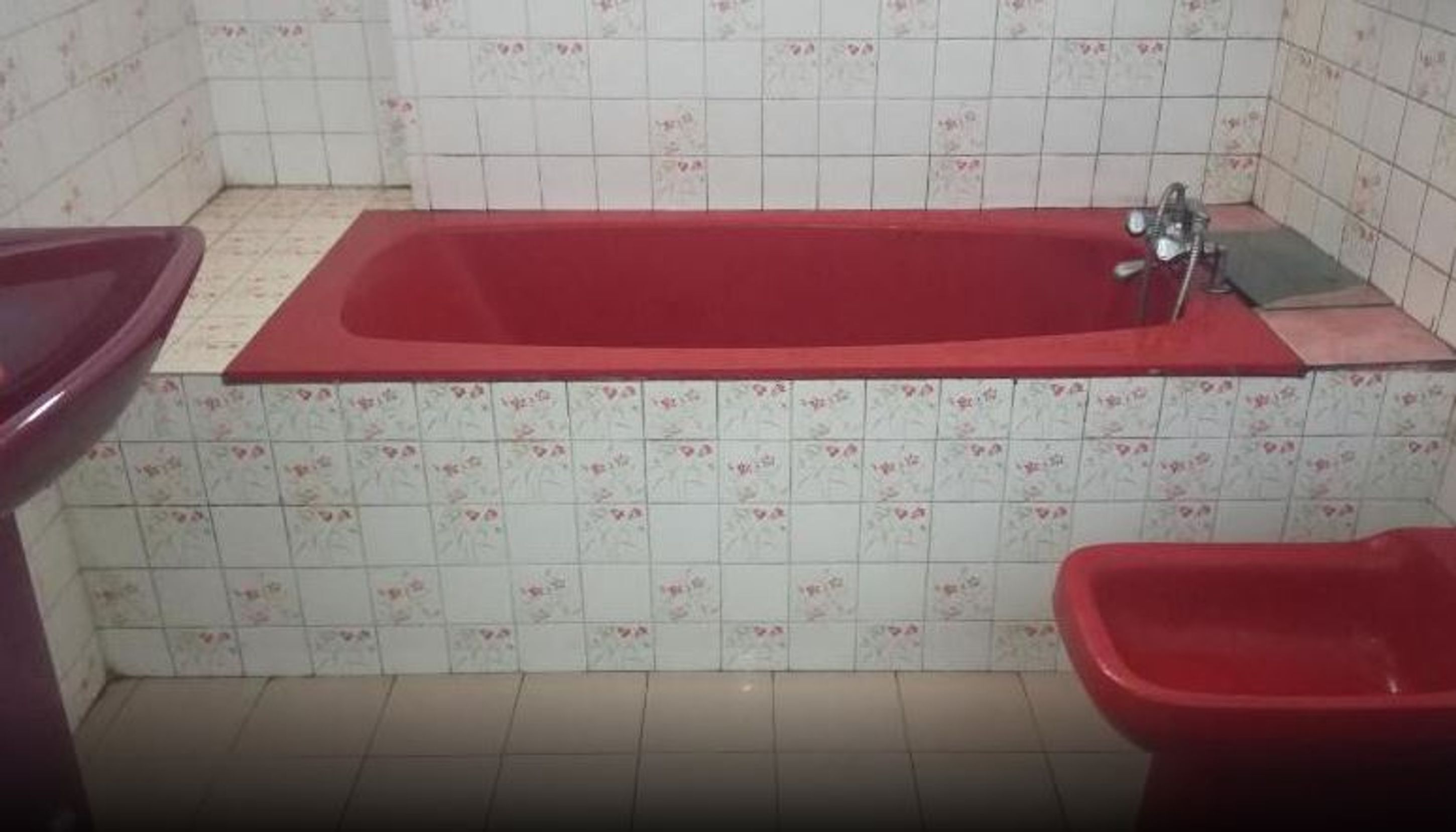 Dusj, regndusjhode og håndklær