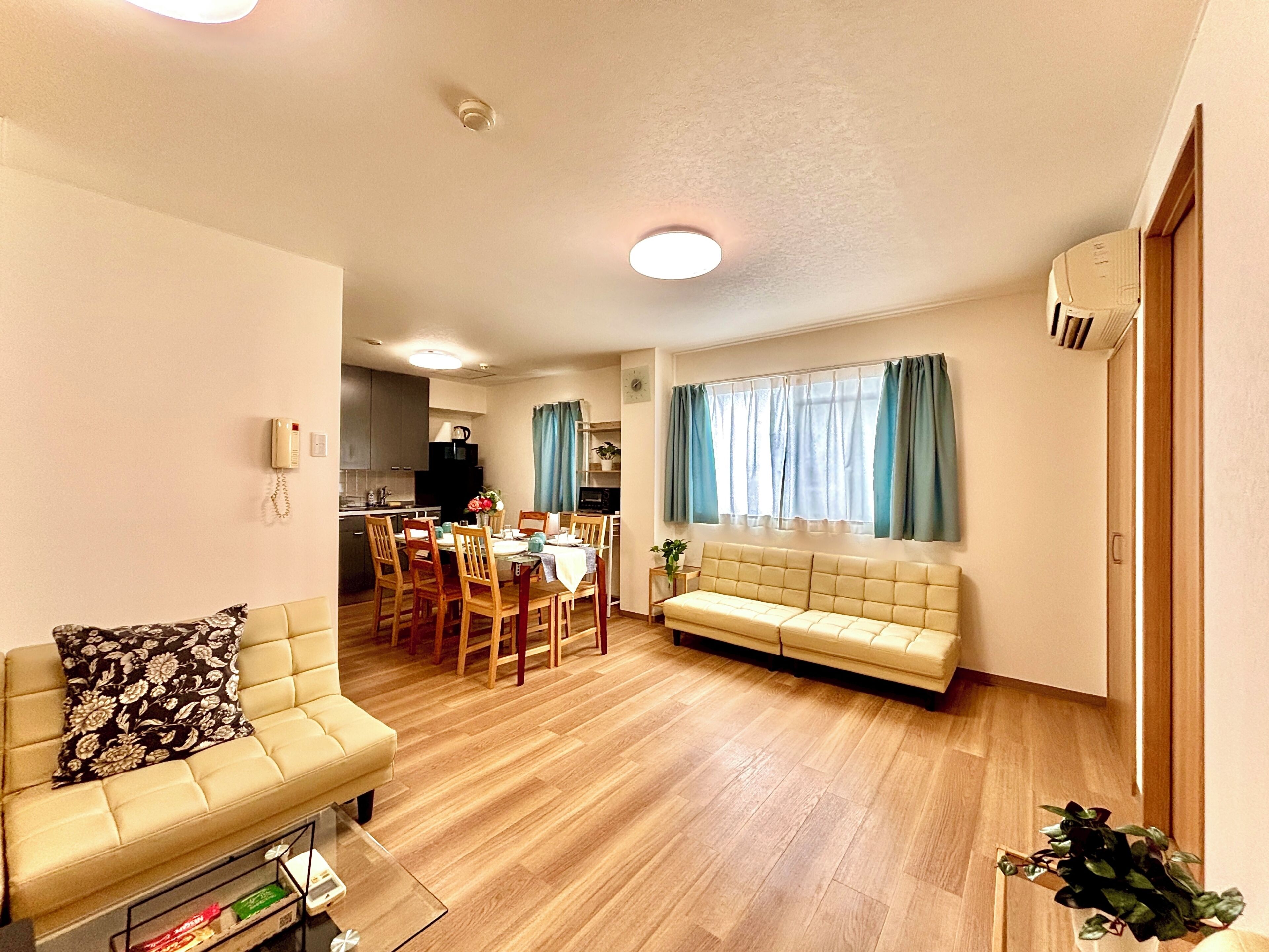 Apartment (401, Cozy Clean, 45sqm, Max 6pp) | Dapur peribadi | Peti sejuk, ketuhar gelombang mikro, dapur, cerek elektrik 