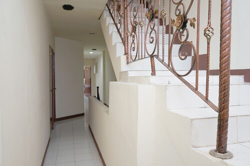 OYO 2536 Hotel Tanjung