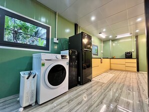 House, 2 Bedrooms | Private kitchen | Shared fridge, microwave, paper towels - Coco Happy Farm (Giong Trom)