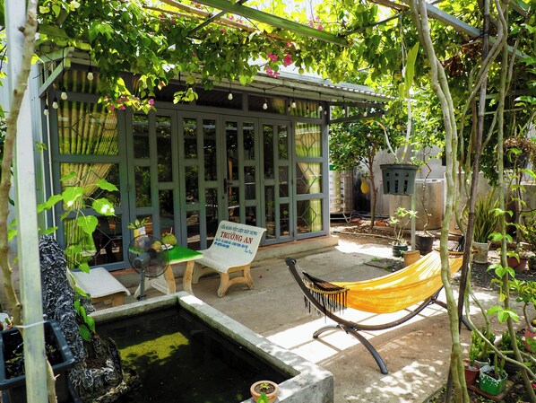 Cabin | Pillowtop beds, individually furnished, blackout drapes - Coco Happy Farm (Giong Trom)