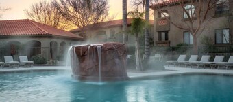  Newly remodeled luxurious downstairs condo with resort-style amenities!