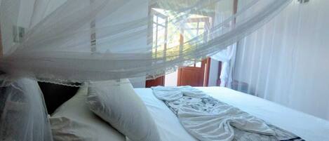 2 makuuhuonetta, työpöytä, silitysrauta/-lauta, Wi-Fi