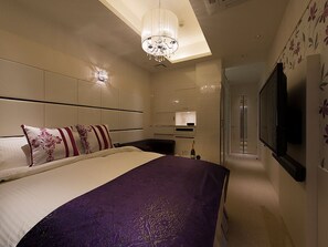 Superior Room long stay Check-in 2 PM / Check-out noon, Smoking | In-room safe, blackout curtains, free WiFi, bed sheets - Hotel Glanz Cascata (Tokyo)