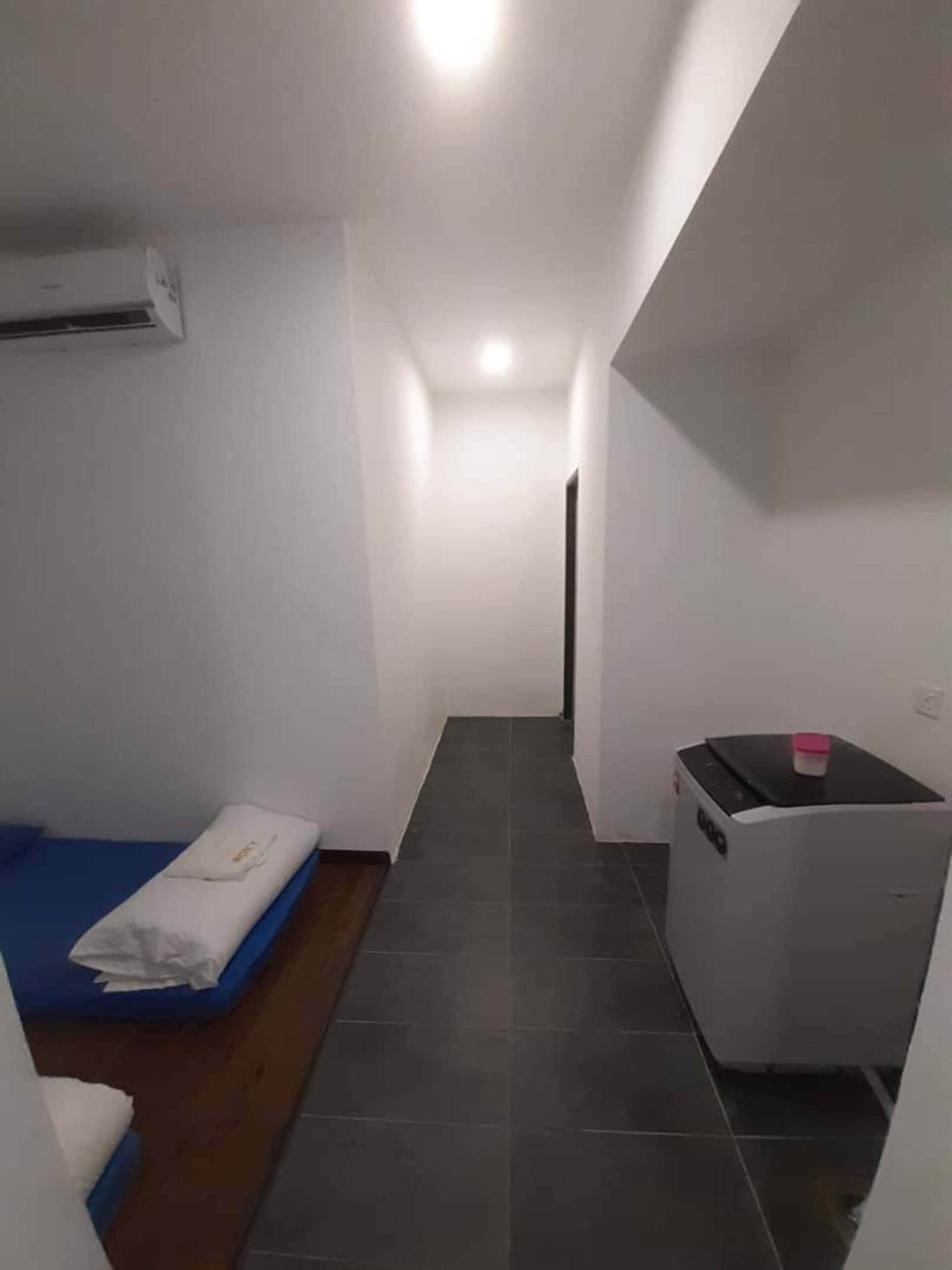 superior townhome | iron/ironing board, bed sheets