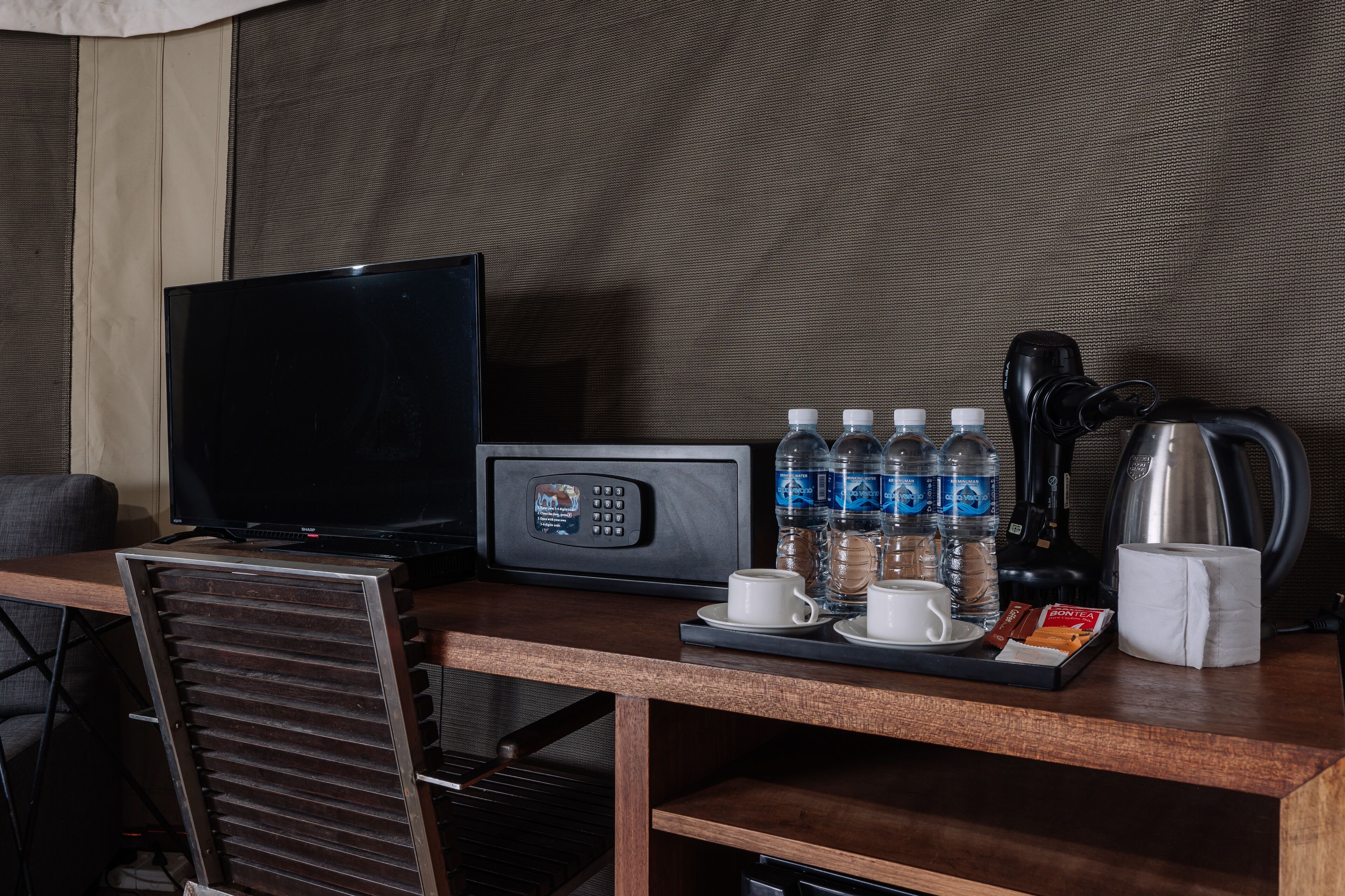 the canopi | coffee and/or coffee maker