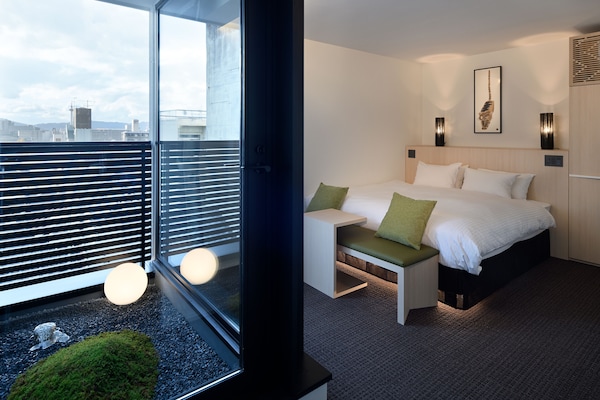 Superior King, Garden View