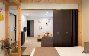 Habitación Confort (5) | Escritorio, wifi gratis y ropa de cama