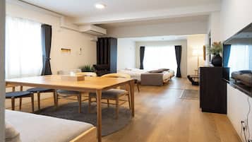 Comfort Room (3) | Living area
