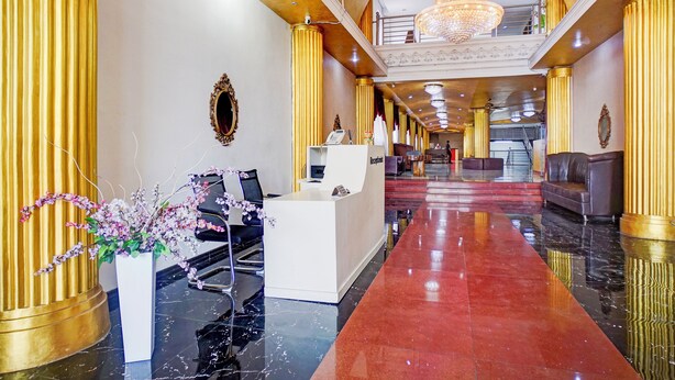 Reception - Super OYO 2574 Z Suites Hotel (Medan)