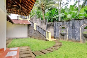 Garden - Hotel O otel Graha Prima (Pacitan)