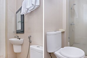 Shower, towels