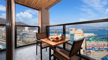 P204 | Terrace/patio