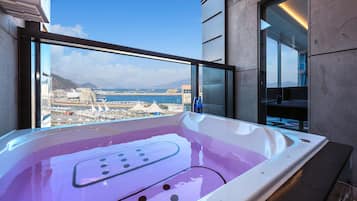 P402_Spa | Jetted tub