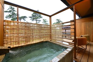 Literie de qualité supérieure, coffres-forts dans les chambres