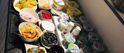 Daily buffet breakfast (EUR 9 per person)