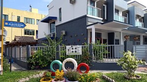 Exterior - KS Botanic Homestay (Kuala Selangor)