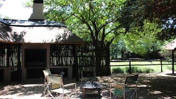 Área de parrillas y picnic