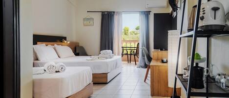 1 bedroom, in-room safe, desk, iron/ironing board